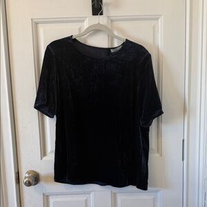 Vince Velvet Short Sleeve Tee in rich luxury navy blue
